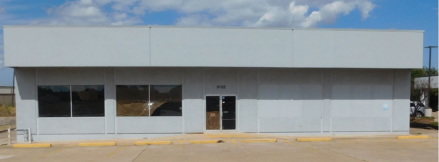 SOLD | 3132 Altamesa Boulevard