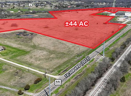 44 AC SWQ Hwy 66 & Loop 6 Development Opportunity